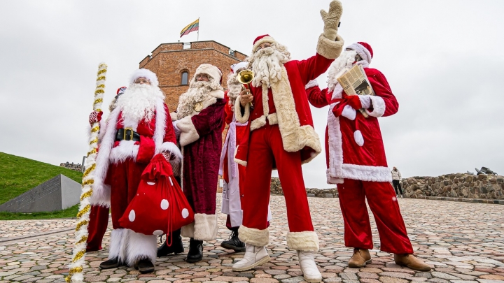 Laimīgu Jauno 2025. gadu! Novēl Latvijas, Lietuvas un Igaunijas galvenie Ziemassvētku vecīši