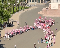 Latvijas izlasei uzvarot Grieķiju, Krūts veselības diena pulcē vairāk nekā 700 interesentu